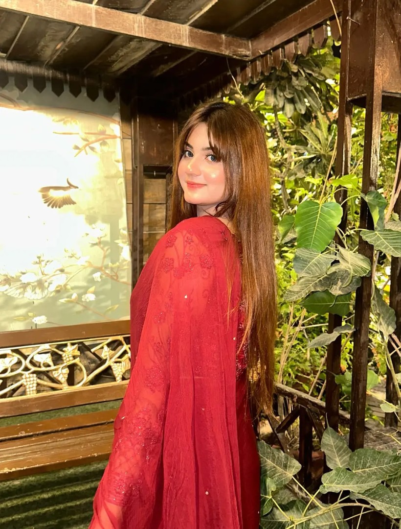 vip-indian-escort-in-dubai-komal-2