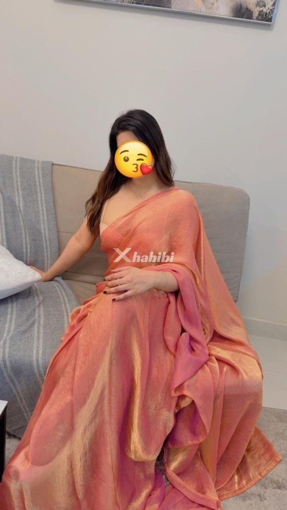 shanzey-best-companion-pakistani-escort-in-dubai-2