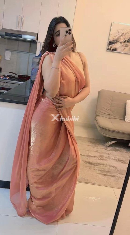 shanzey-best-companion-pakistani-escort-in-dubai-0