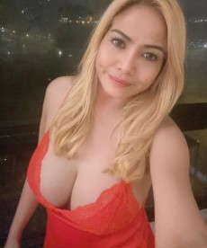 sarahjane-party-girl