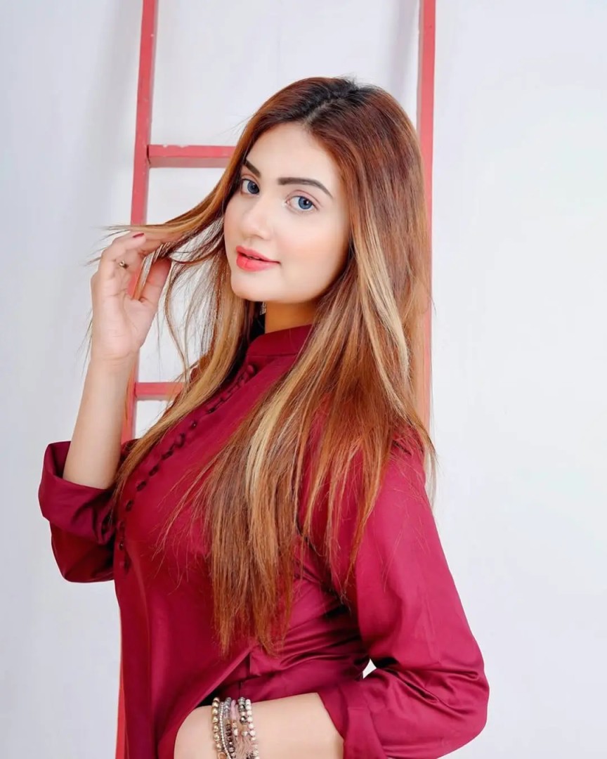 vip-indian-escort-in-dubai-komal-1