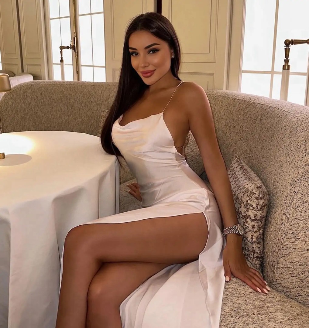 rosabella-dubai-escorts-350-independent-escorts-in-dubai-dubai-escort-service-2