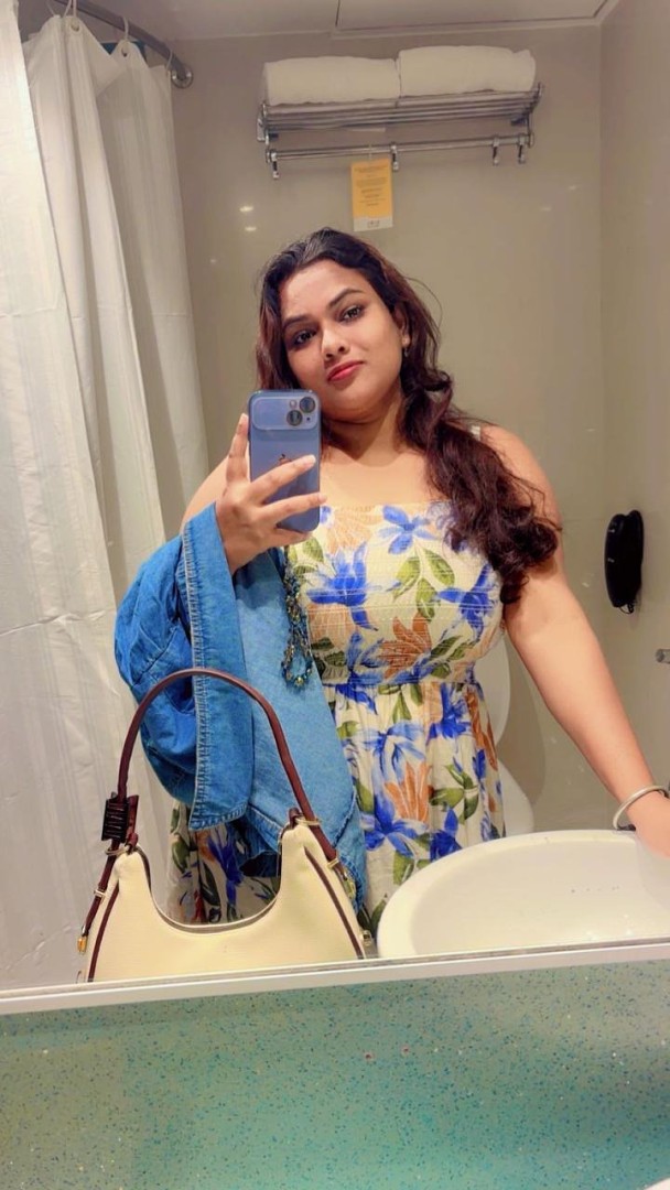 big-curvy-boobs-cam-anal-queen-meet-0