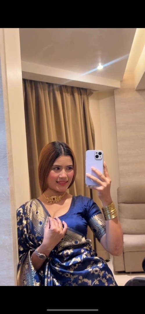 indian-model-available-in-delhi-2