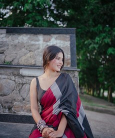 indian-model-available-in-delhi