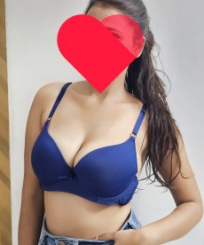 natasha-new-girl-cam-and-real-meet
