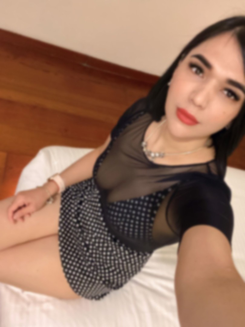 russia-girl-alyona-in-delhi-1