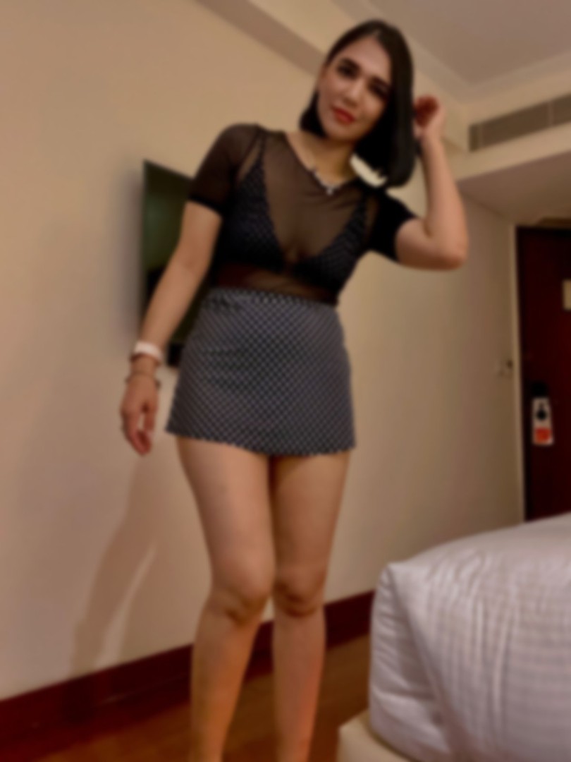 russia-girl-alyona-in-delhi-2