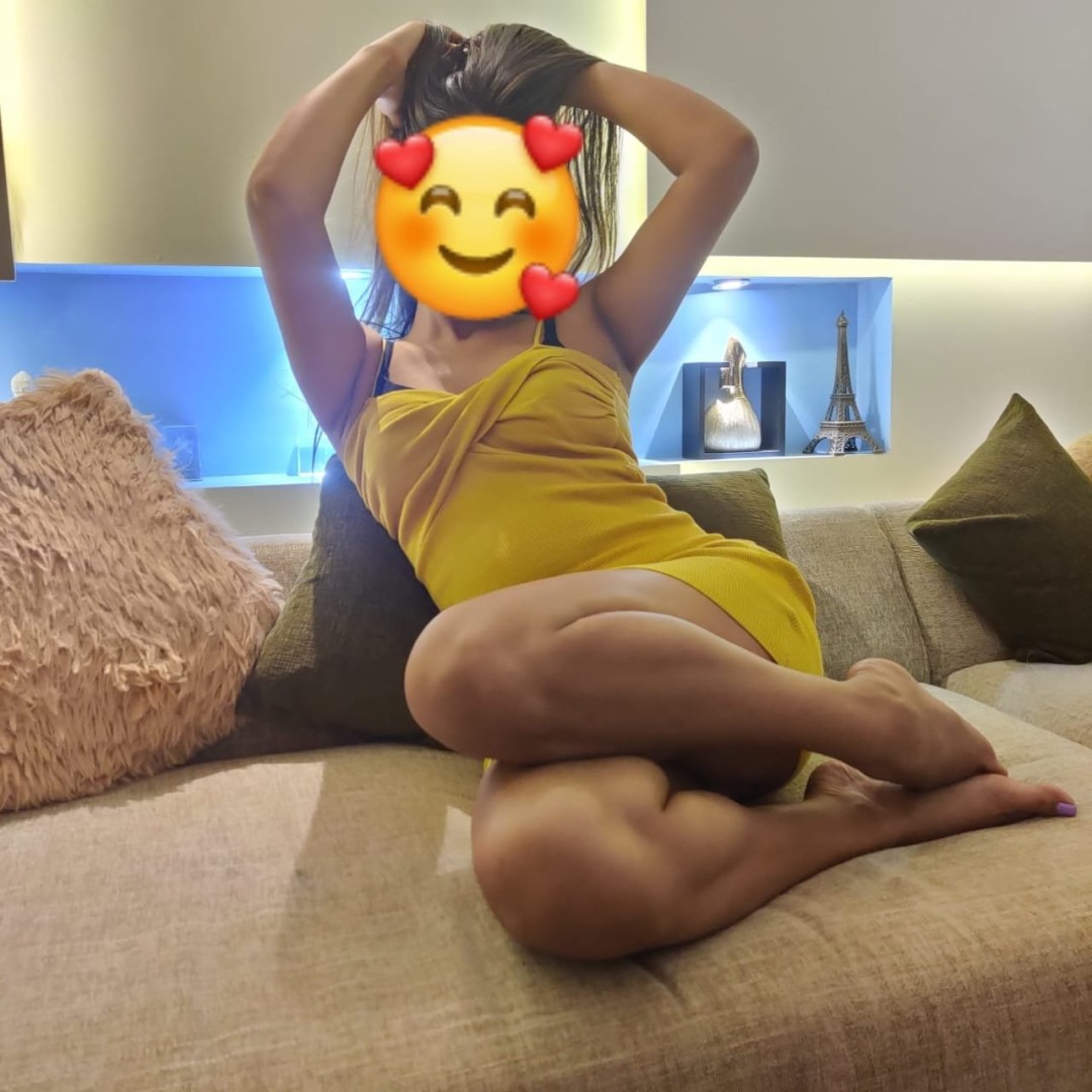 sakshi-sexy-gf-for-fun-1