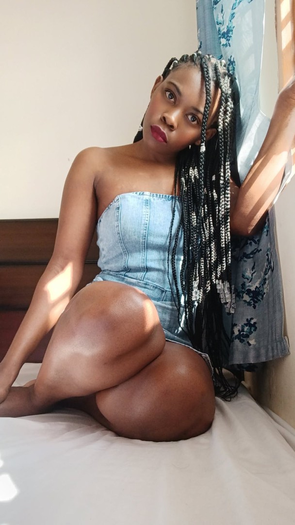 young-hot-horny-girl-shallom-2