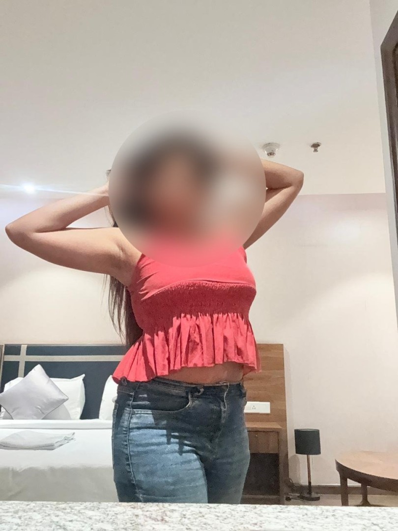 shruti-fully-independent-genuine-girl-4