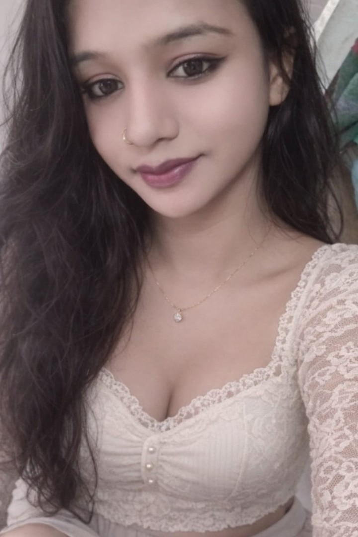 lets-fun-nude-cam-meet-honey-1