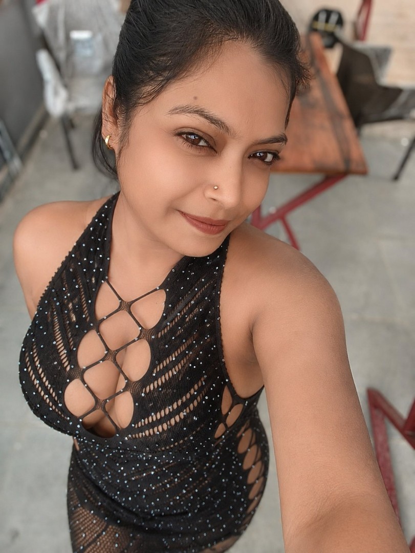 independent-real-meet-cam-show-4