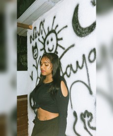 rishika-vip-escort