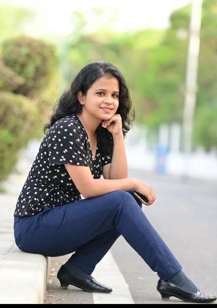 amisha-cash-in-hand-sarvice-2