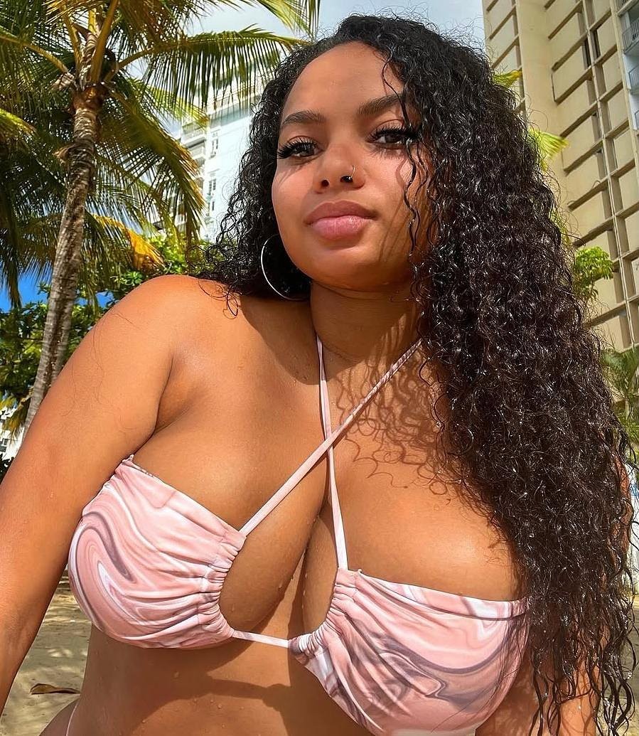 light-skin-girl-kadashi-2