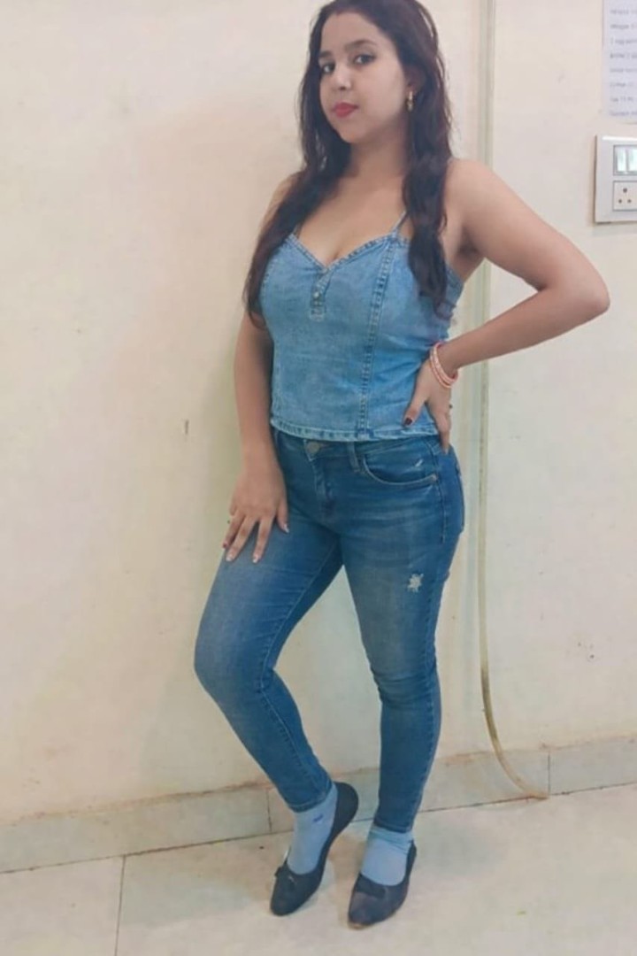 priya-cam-show-real-meet-4