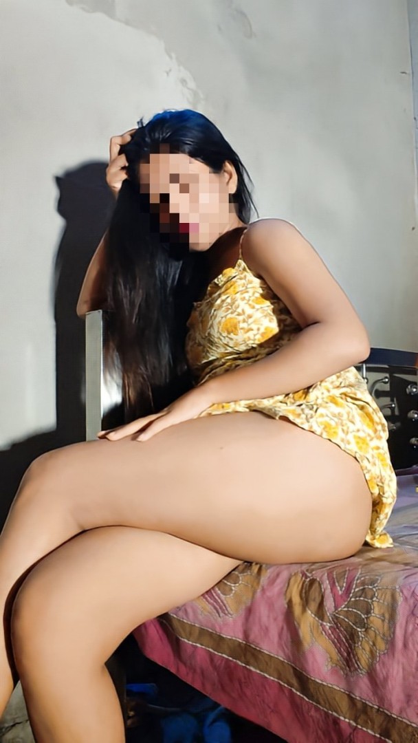 independent-model-puja-0