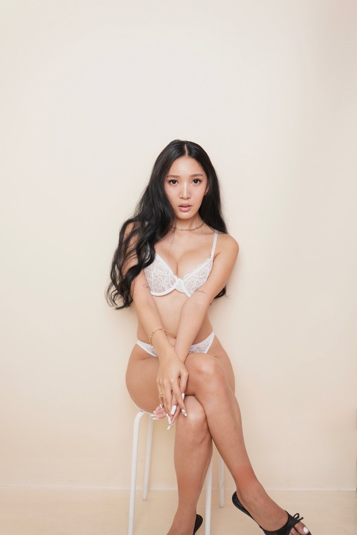 limited-days-sweetgirl-sofia-kang-0