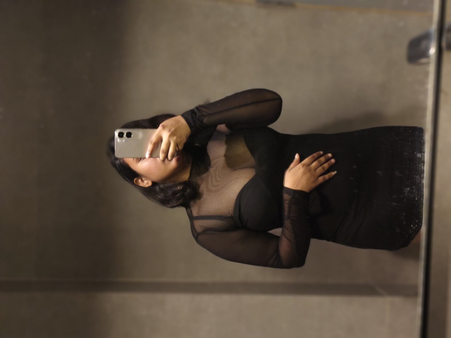 anu-ver-college-girl-independent-4