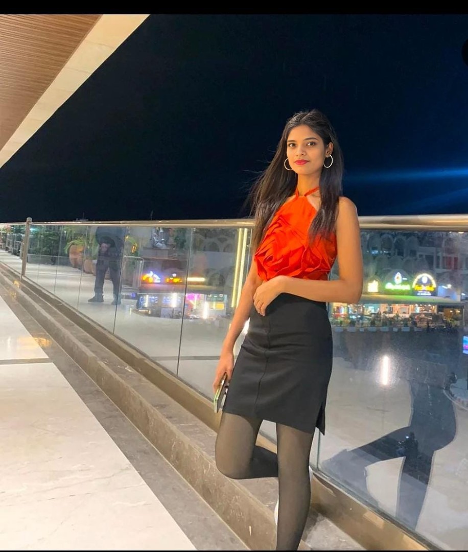 indian-russian-in-gurgaon-1