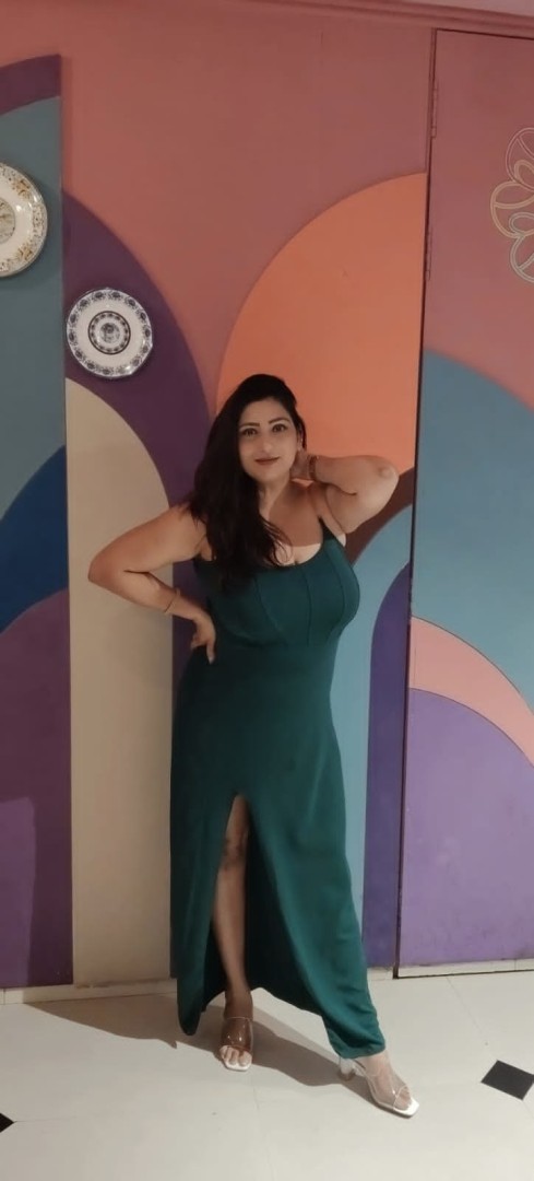gori-independent-marathi-housewife-ons-g-4