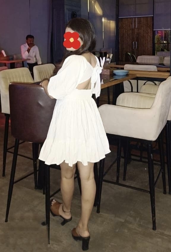 neha-singh-incall-outcall-3