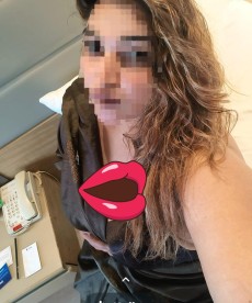 queen-rani-beautifulhousewife
