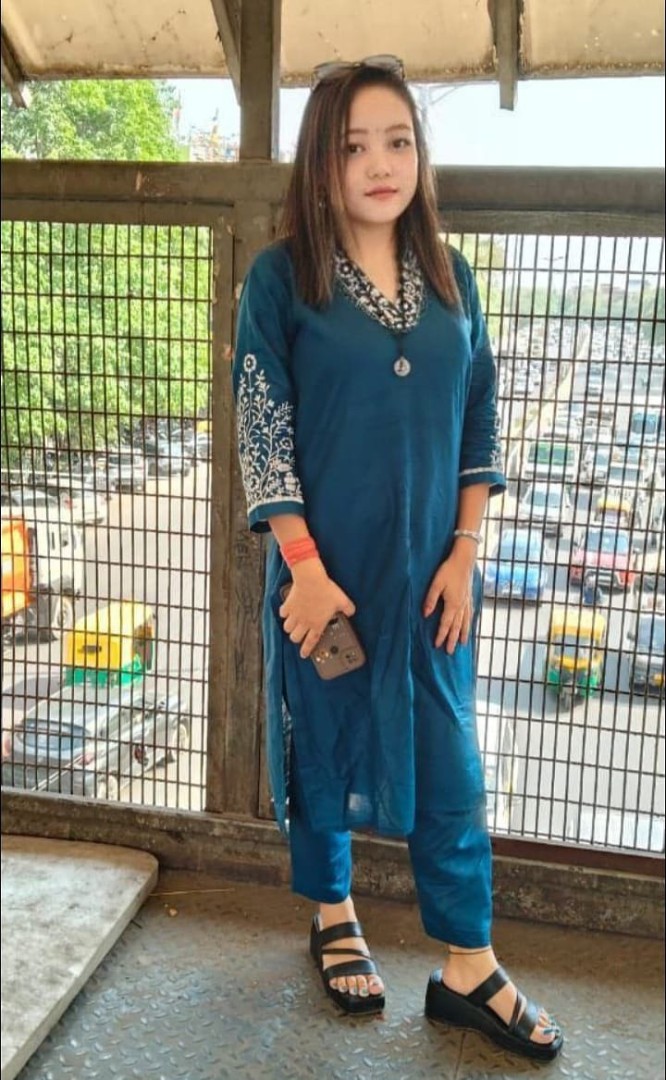 its-pooja-hot-beauty-noida-escort-0