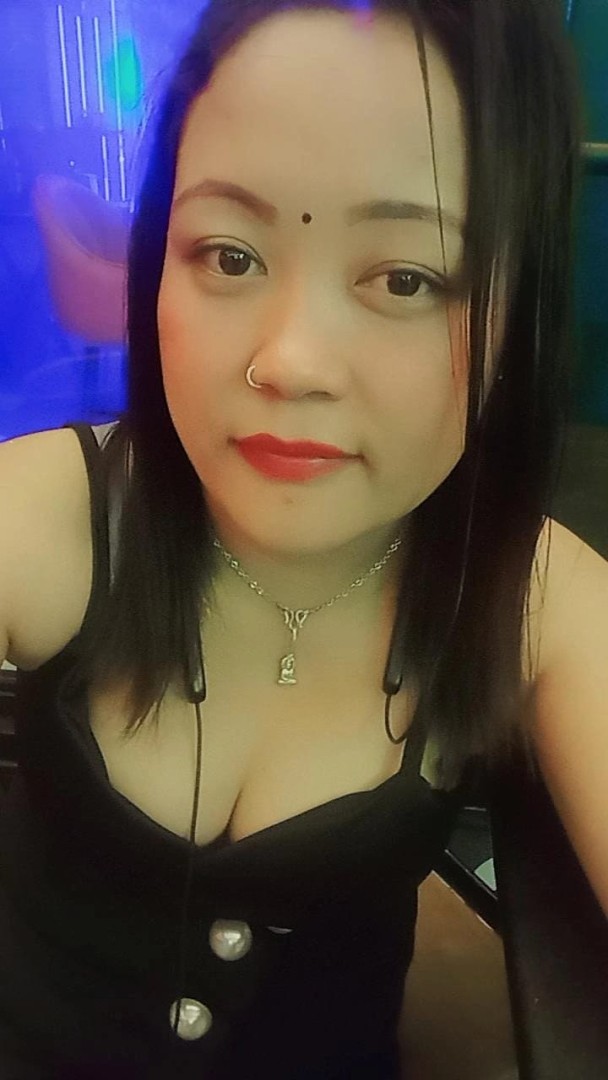 its-pooja-hot-beauty-noida-escort-3