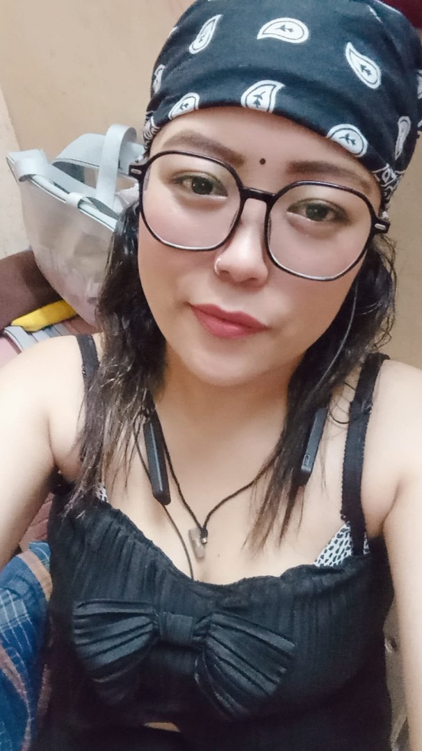 fresh-independent-indian-profile-anushka-1