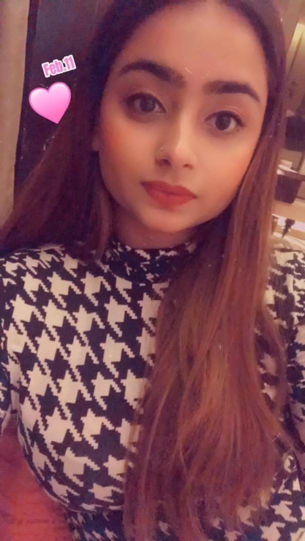 arohi-bhardwaj-real-pics-cash-lko-4