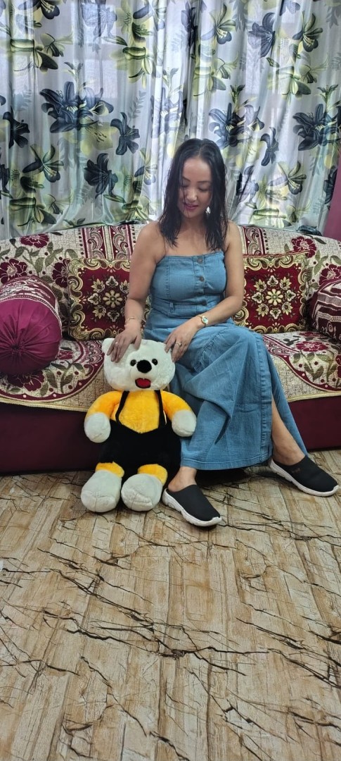 mohini-independent-girl-foreign-origin-1