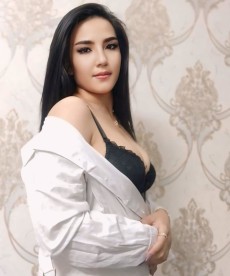 kristina-boomboom-zigizigi-malviya-nagar