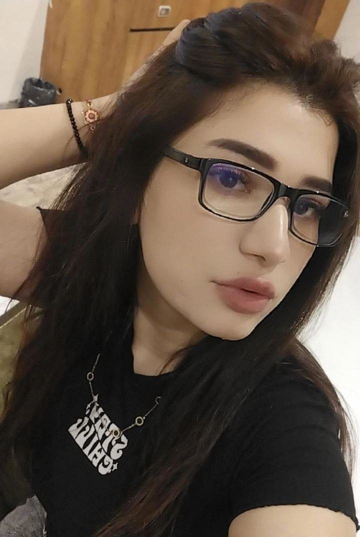 russian-escorts-services-jaipur-1