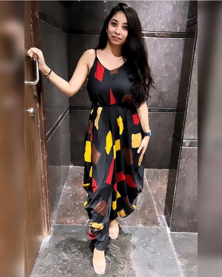 poonam-escort-service-available-24-hours-0