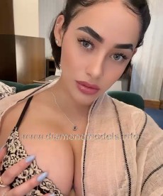 agatha-pornostar-all-services