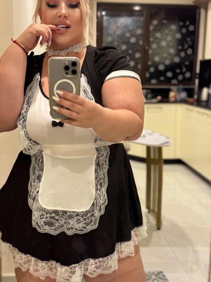 mistress-amely-bbw-4
