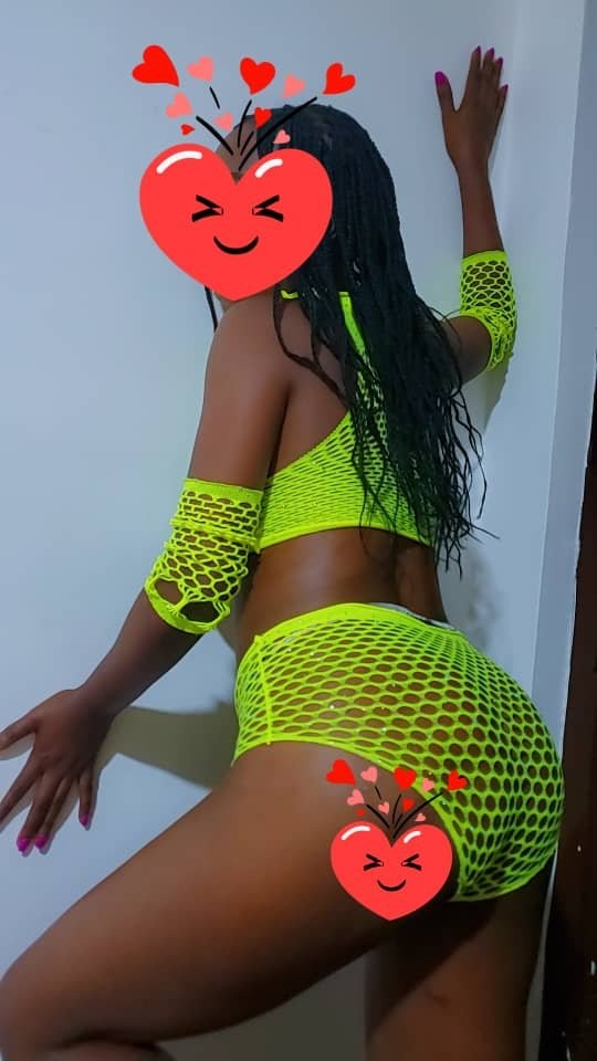 juicy-anna-lips-bouncy-booty-real-meet-1