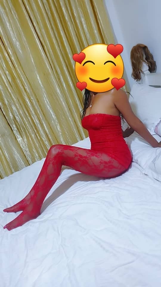 juicy-anna-lips-bouncy-booty-real-meet-4
