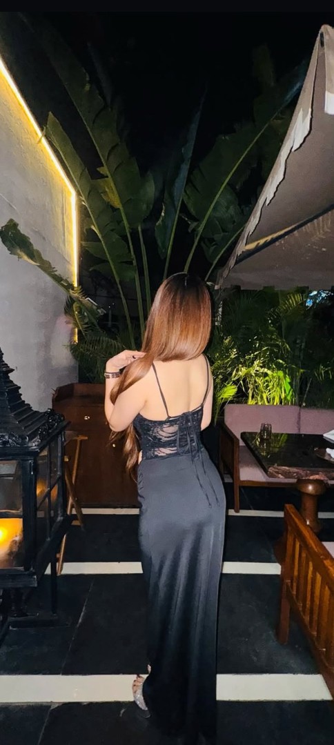 door-step-girl-available-247-0