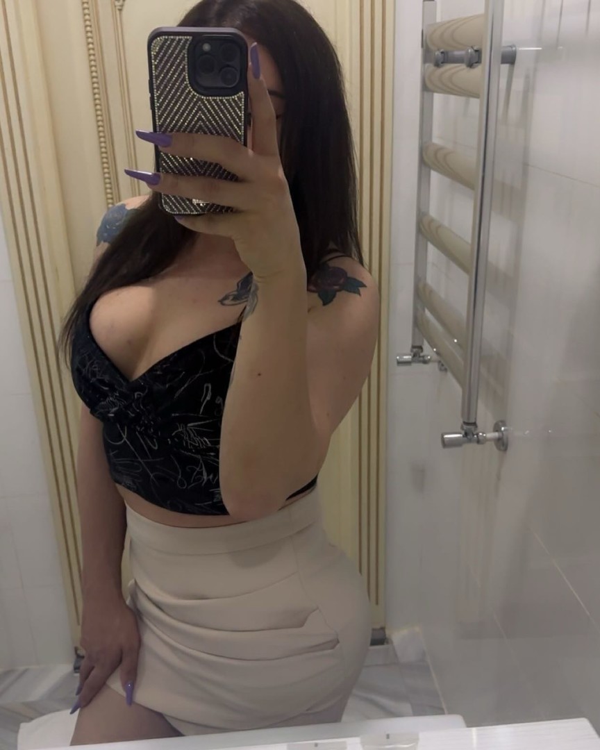 maya-escorts-hub-2