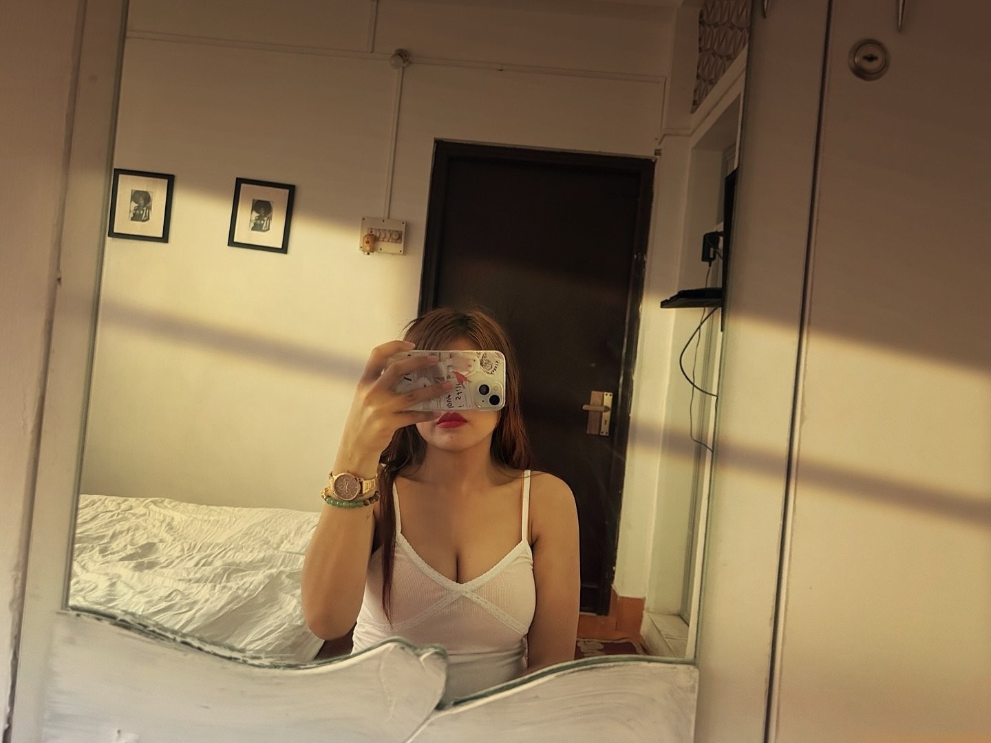 genuine-vip-college-girls-for-hook-up-1