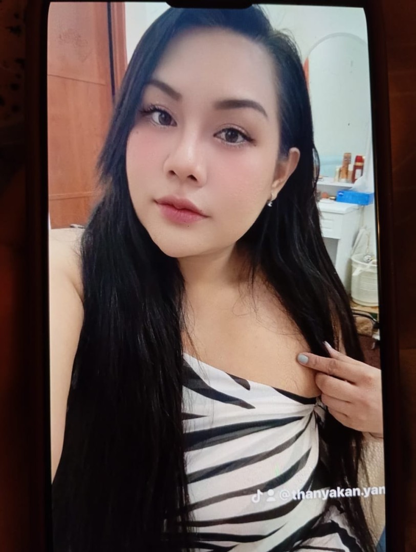 mona-new-lady-4