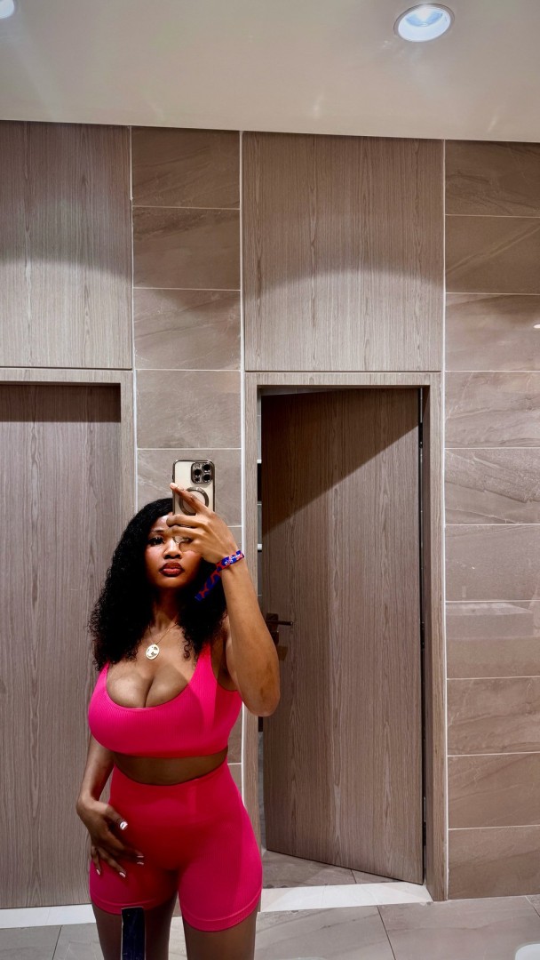 alexis-2