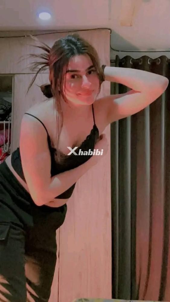 chubby-girl-available-hot-sexy-models-verified-staff-1