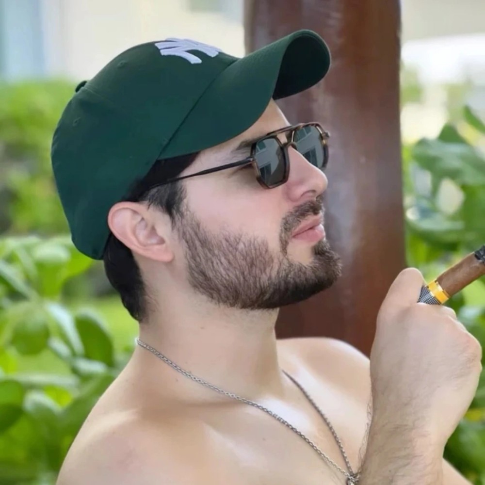 hot-body-that-u-deserve-and-full-hot-cock-0