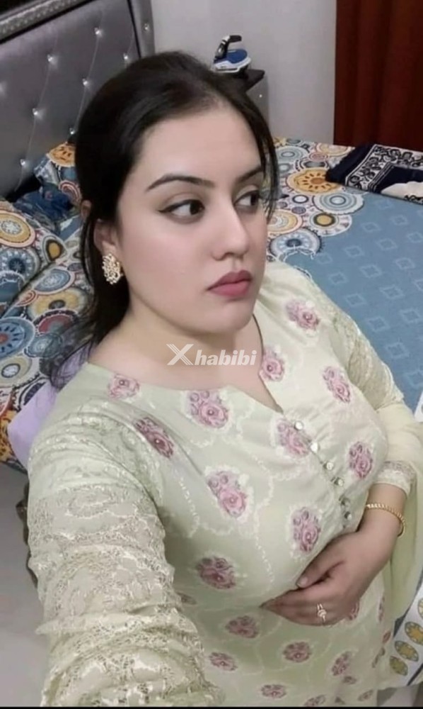 girls-available-for-day-and-night-4