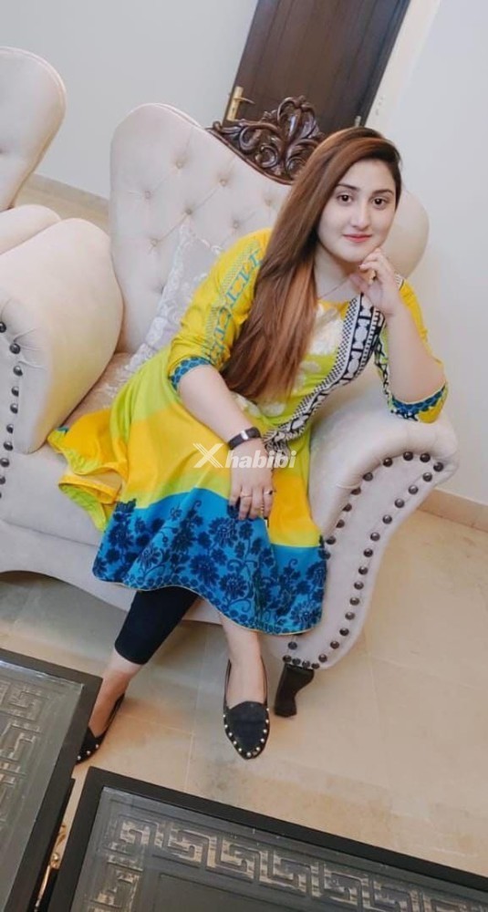girls-available-for-day-and-night-0