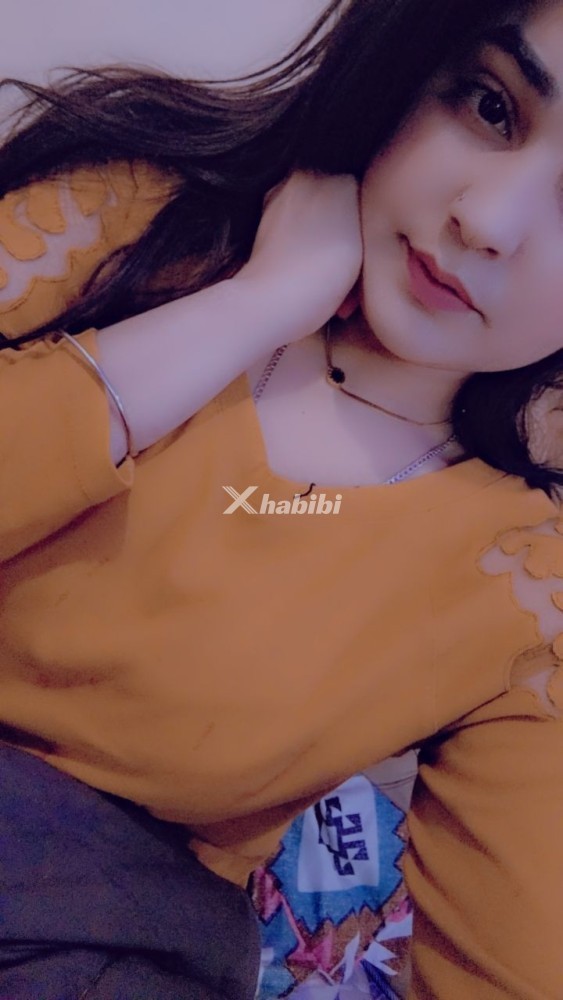 girls-available-for-day-and-night-2